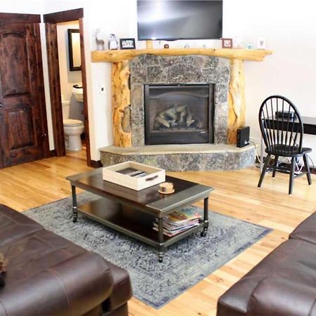Pinecreek #E - 3 Bedroom - Pool And Hot Tub Access - Close To Town - Shuttle To Slopes Breckenridge Exterior foto